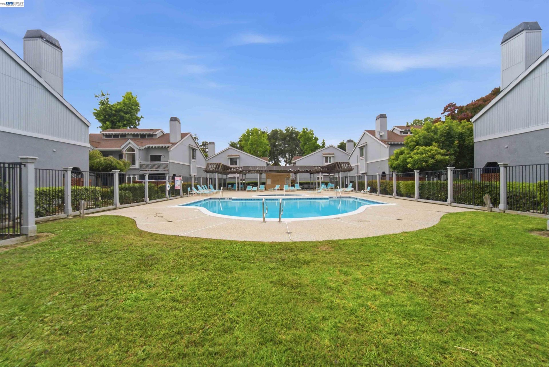 Property photo 33