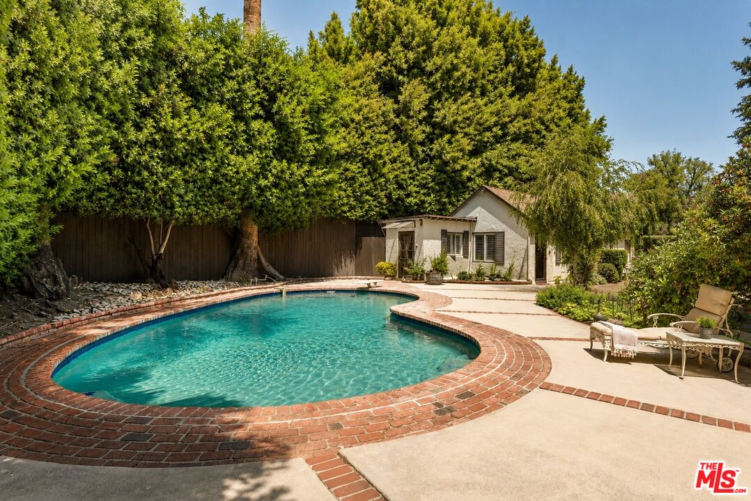 Property photo 30