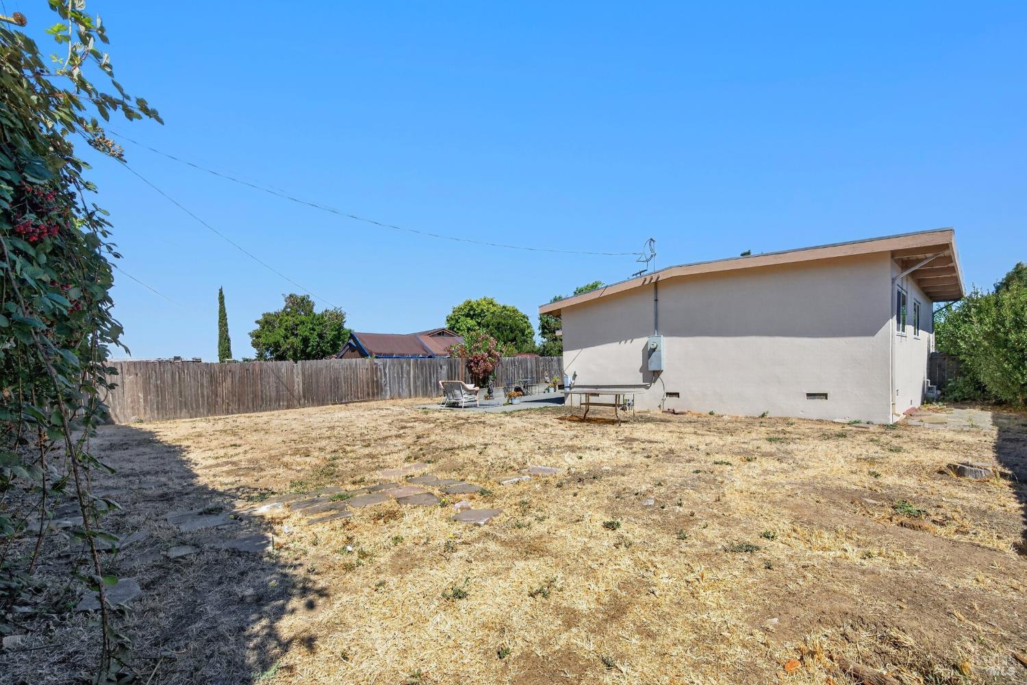 Property photo 24