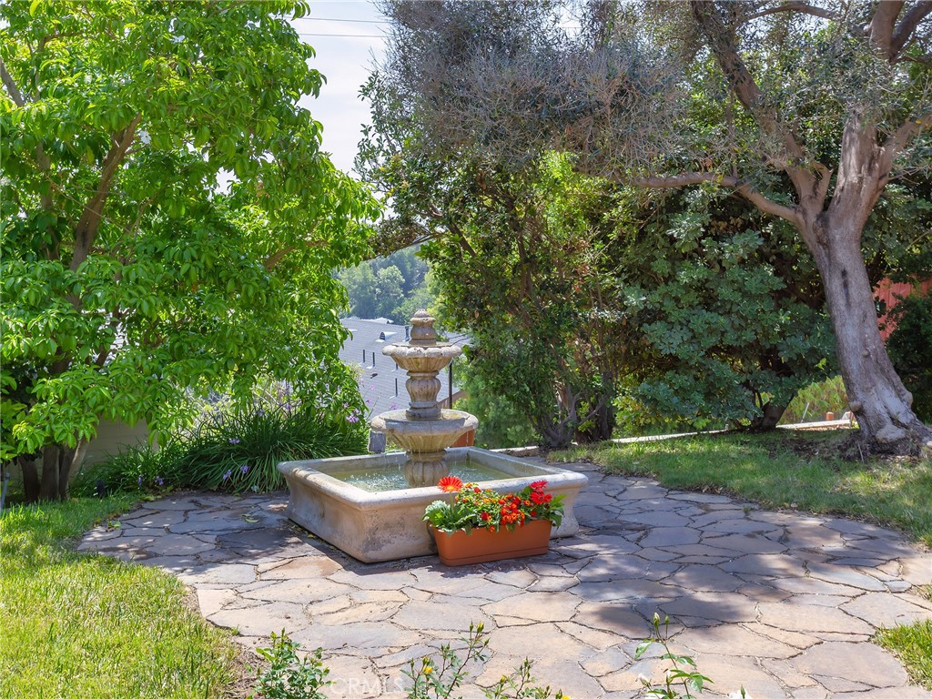 Property photo 37