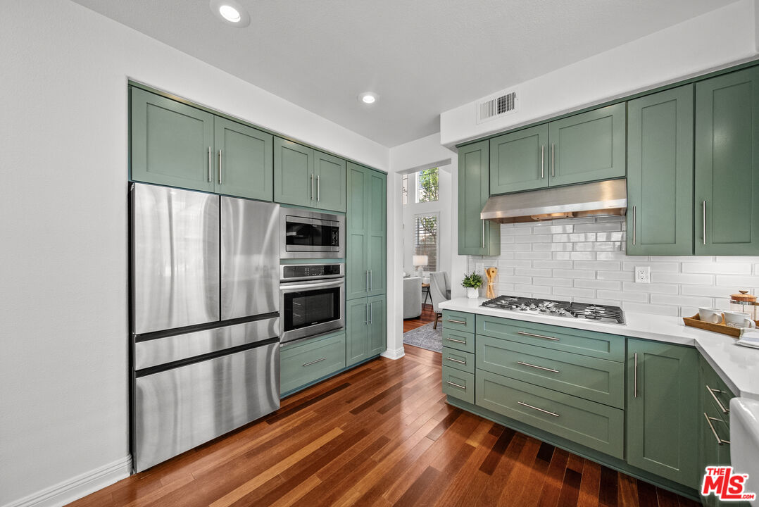 Property photo 32