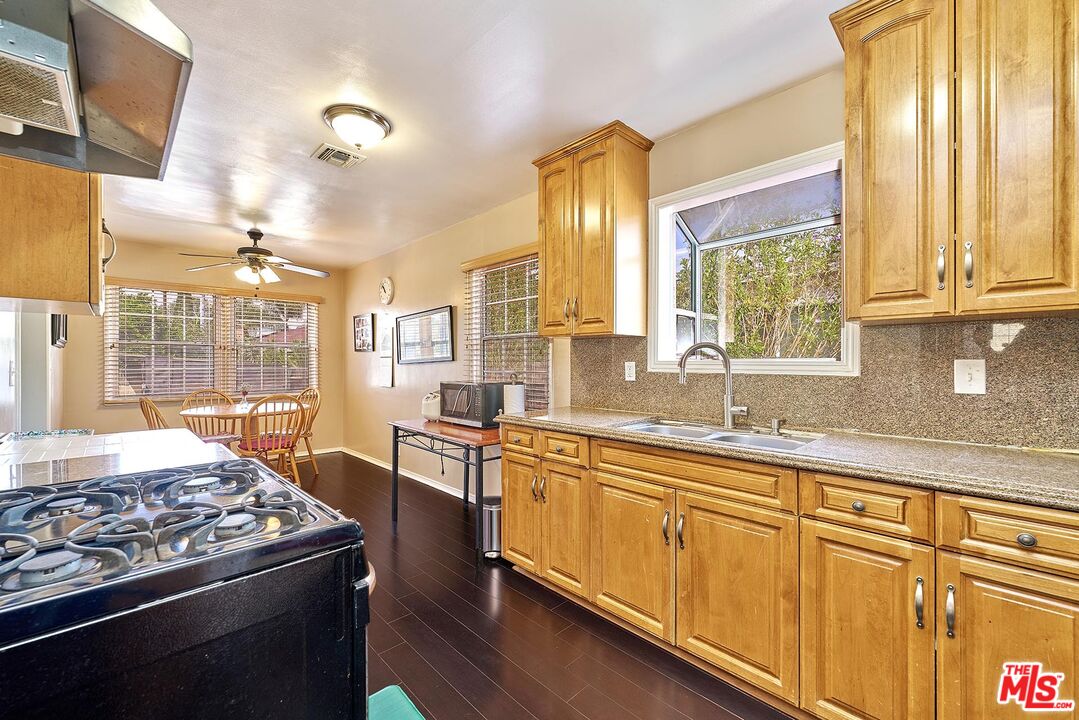 Property photo 27