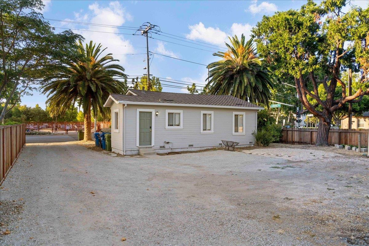 Property photo 25