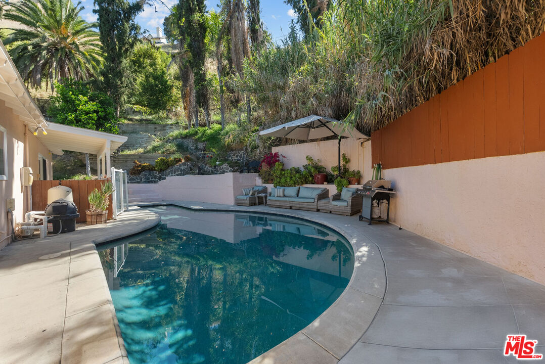Property photo 32