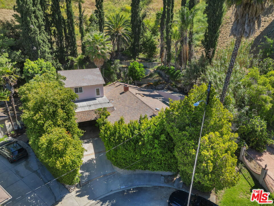 Property photo 33