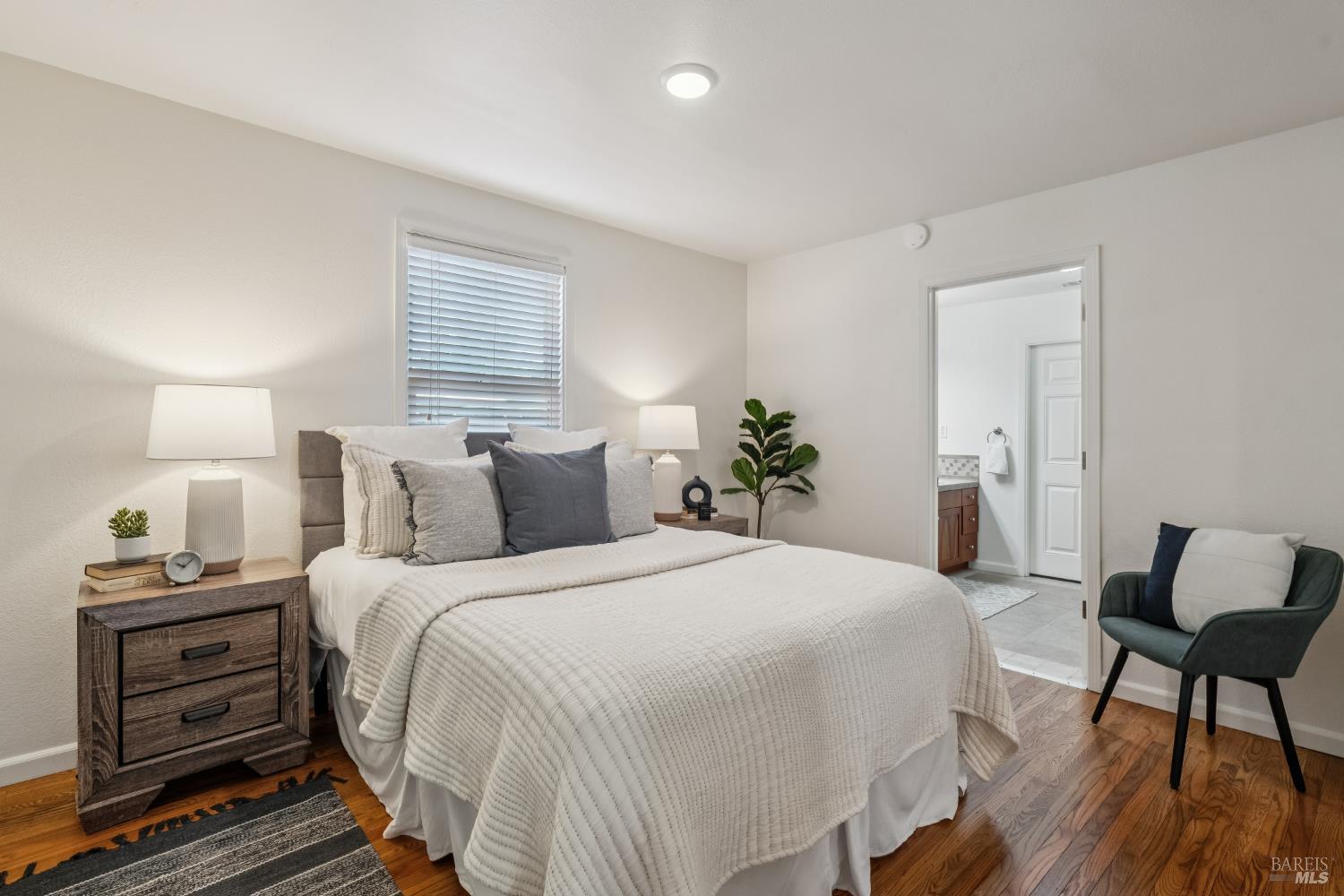 Property photo 24