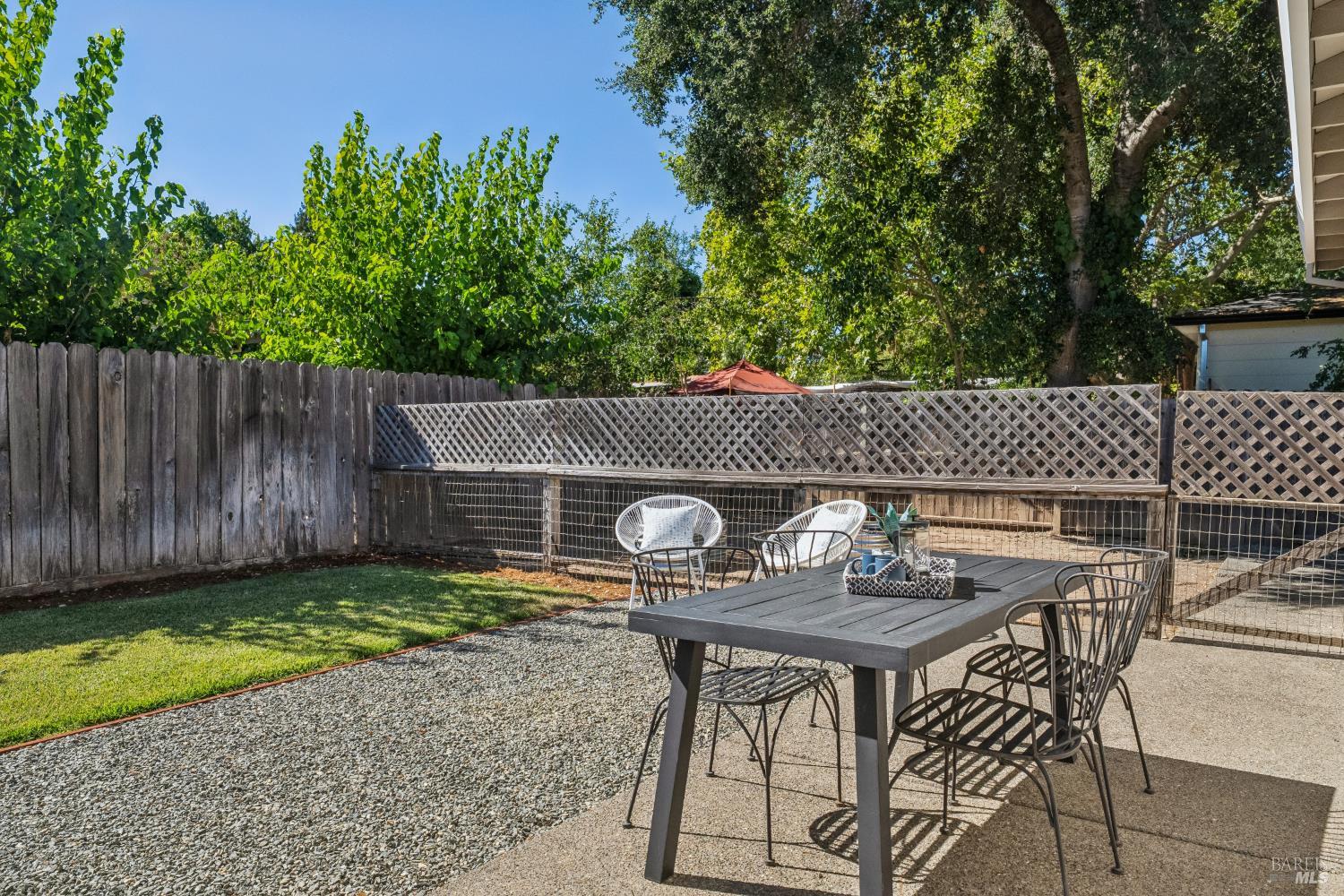 Property photo 35