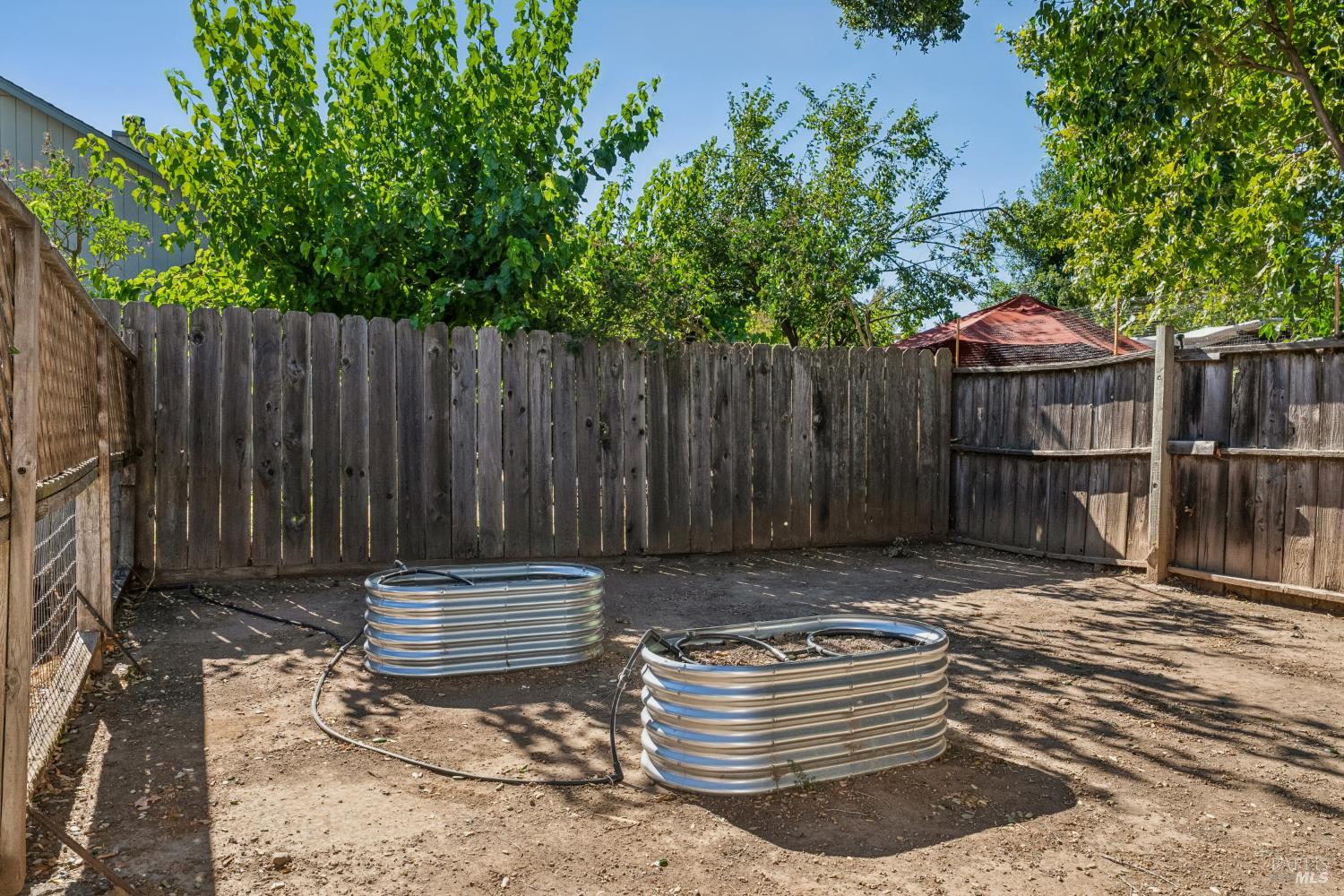 Property photo 42