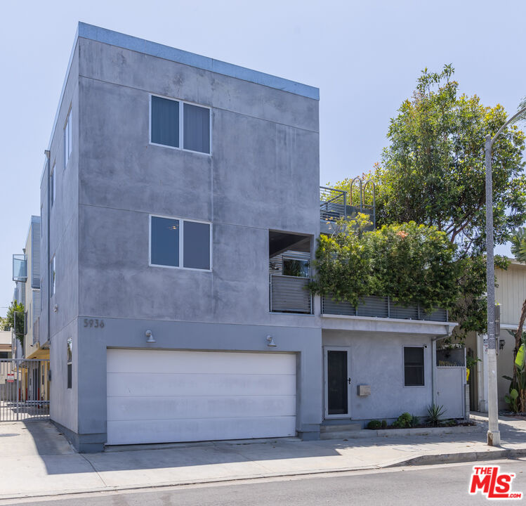 Property photo 44