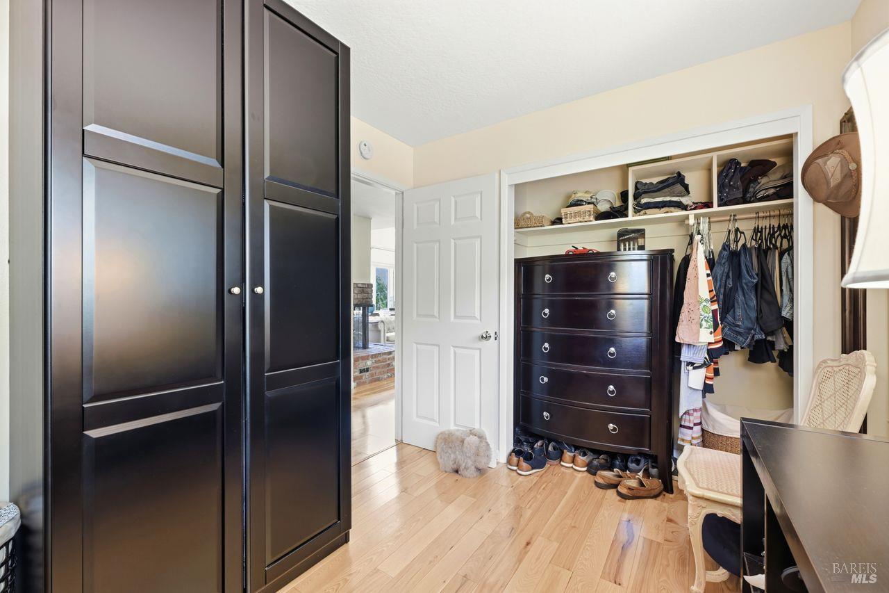 Property photo 32