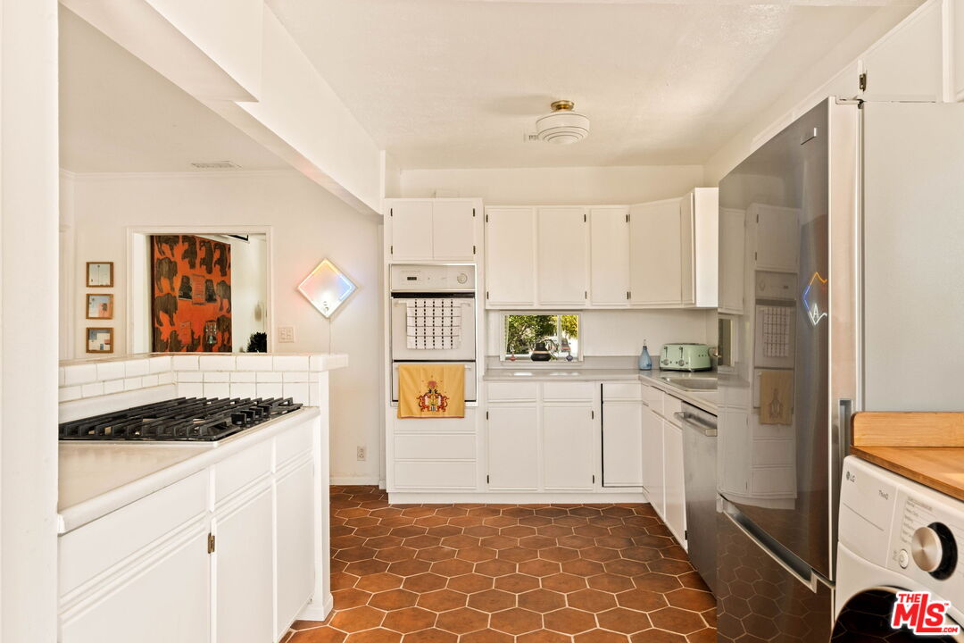 Property photo 25