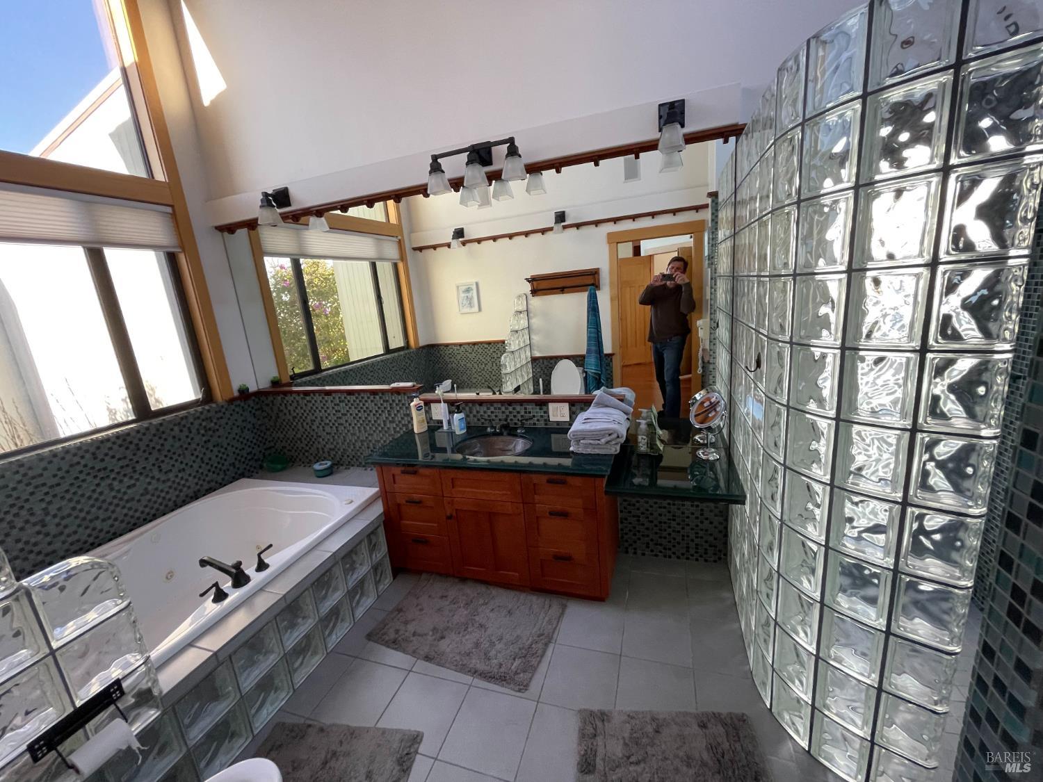 Property photo 28