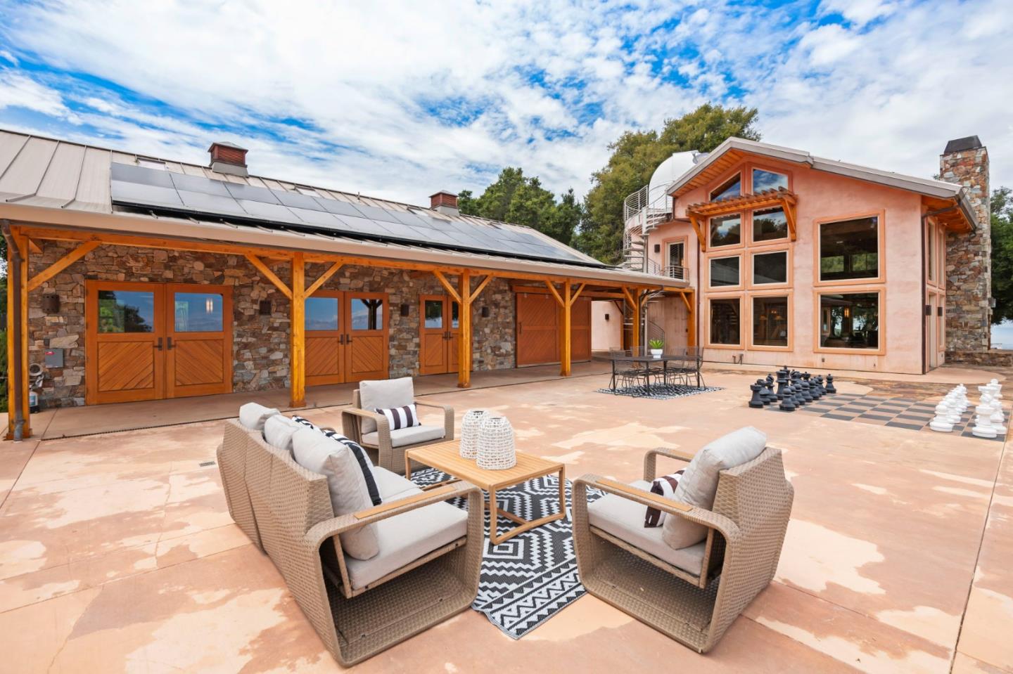 Property photo 44