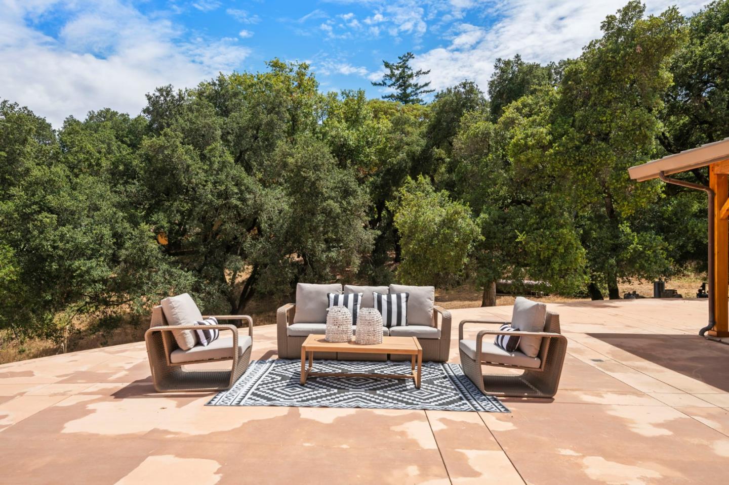 Property photo 46