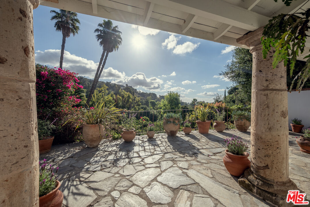 Property photo 38
