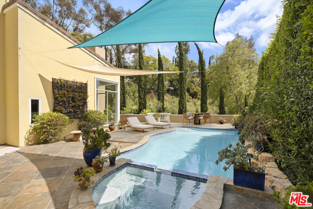 Property photo 31