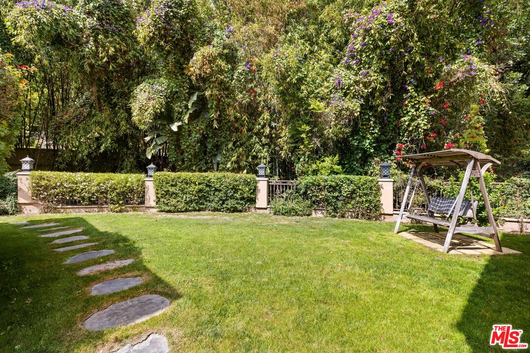 Property photo 38