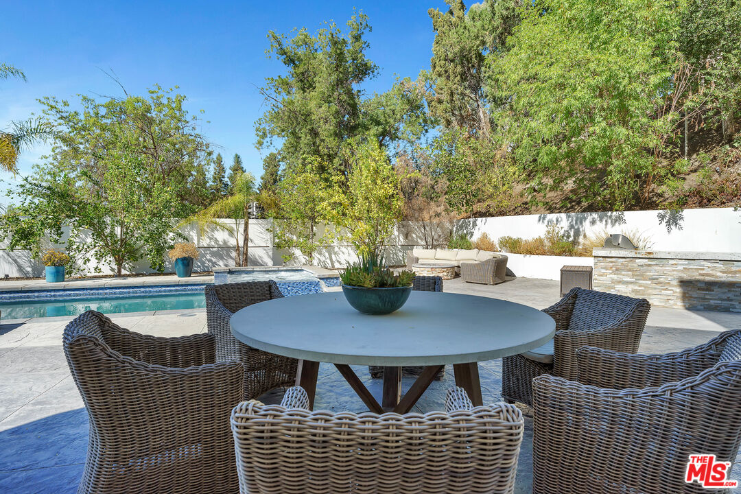 Property photo 38