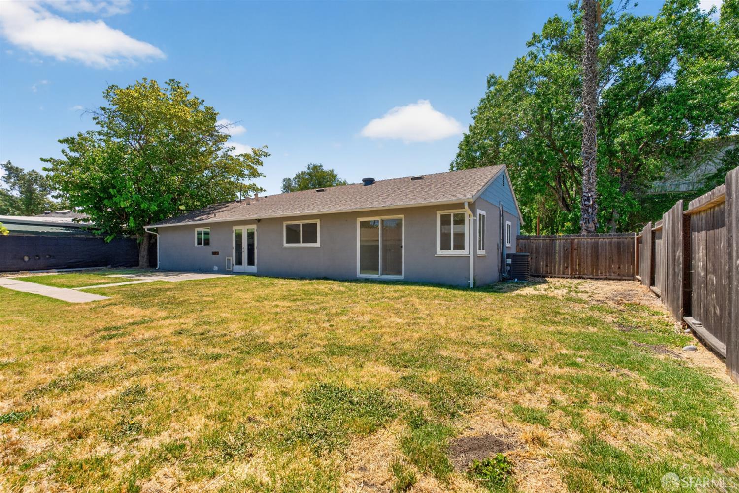 Property photo 35