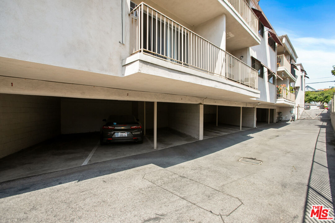 Property photo 28