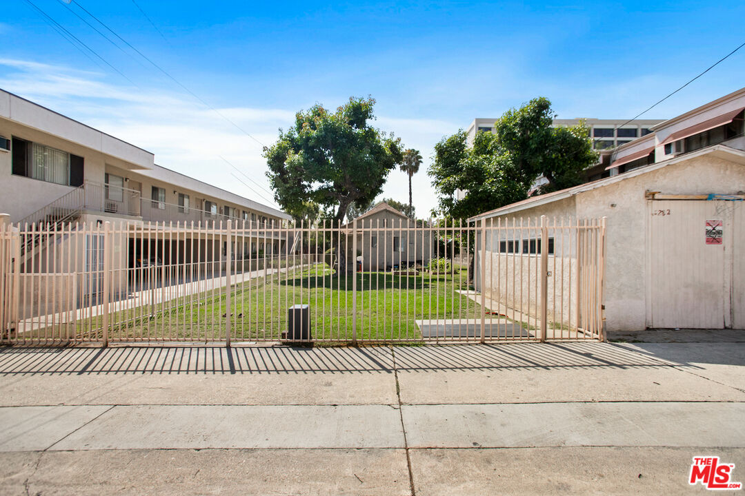 Property photo 38