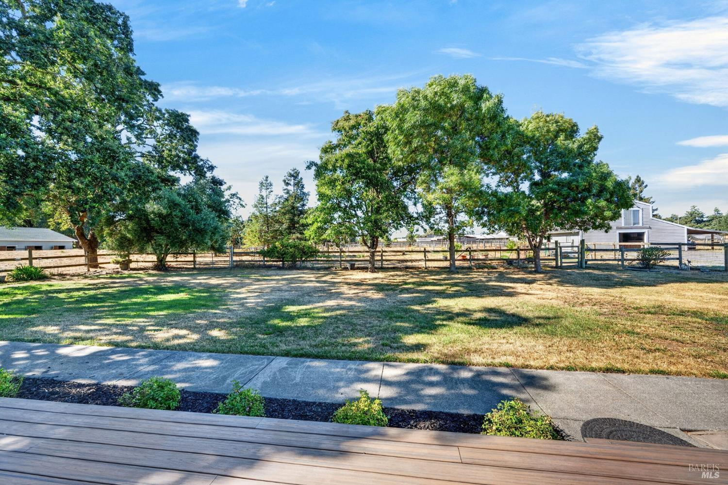 Property photo 37