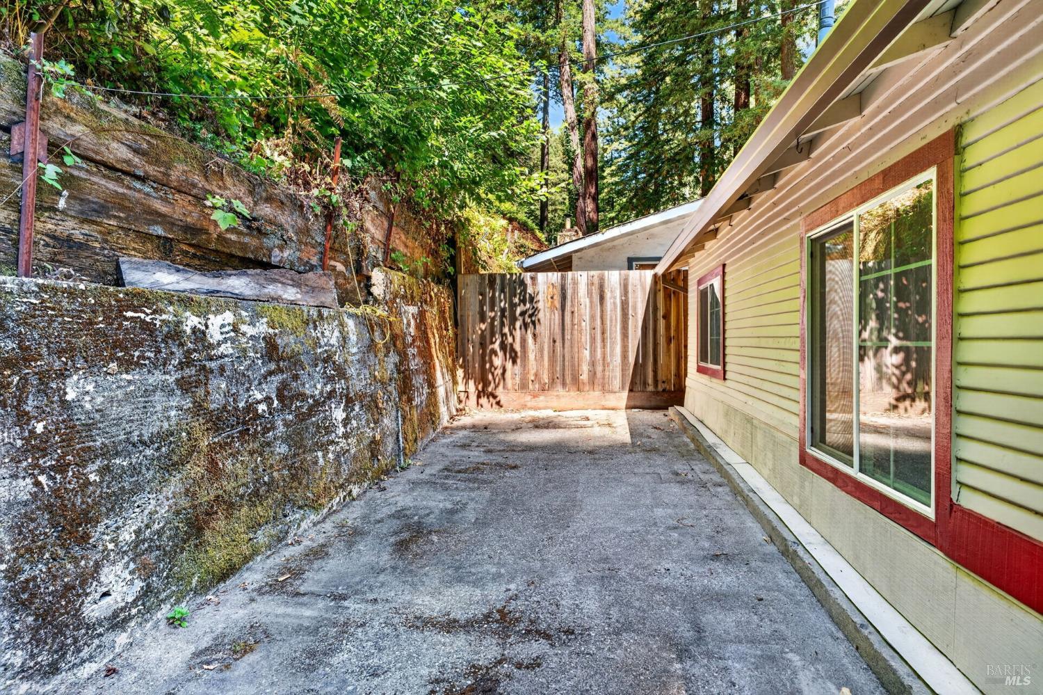Property photo 33