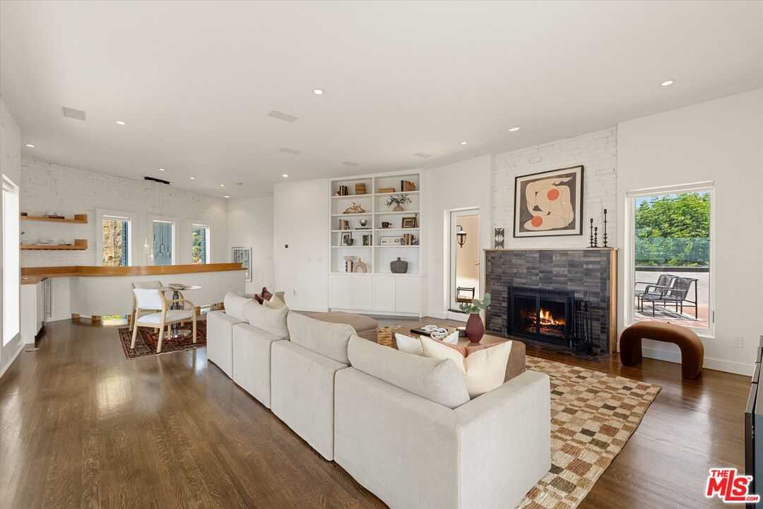 Property photo 28