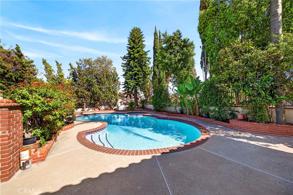Property photo 34