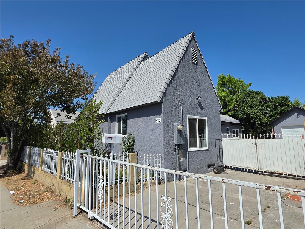 Property photo 33