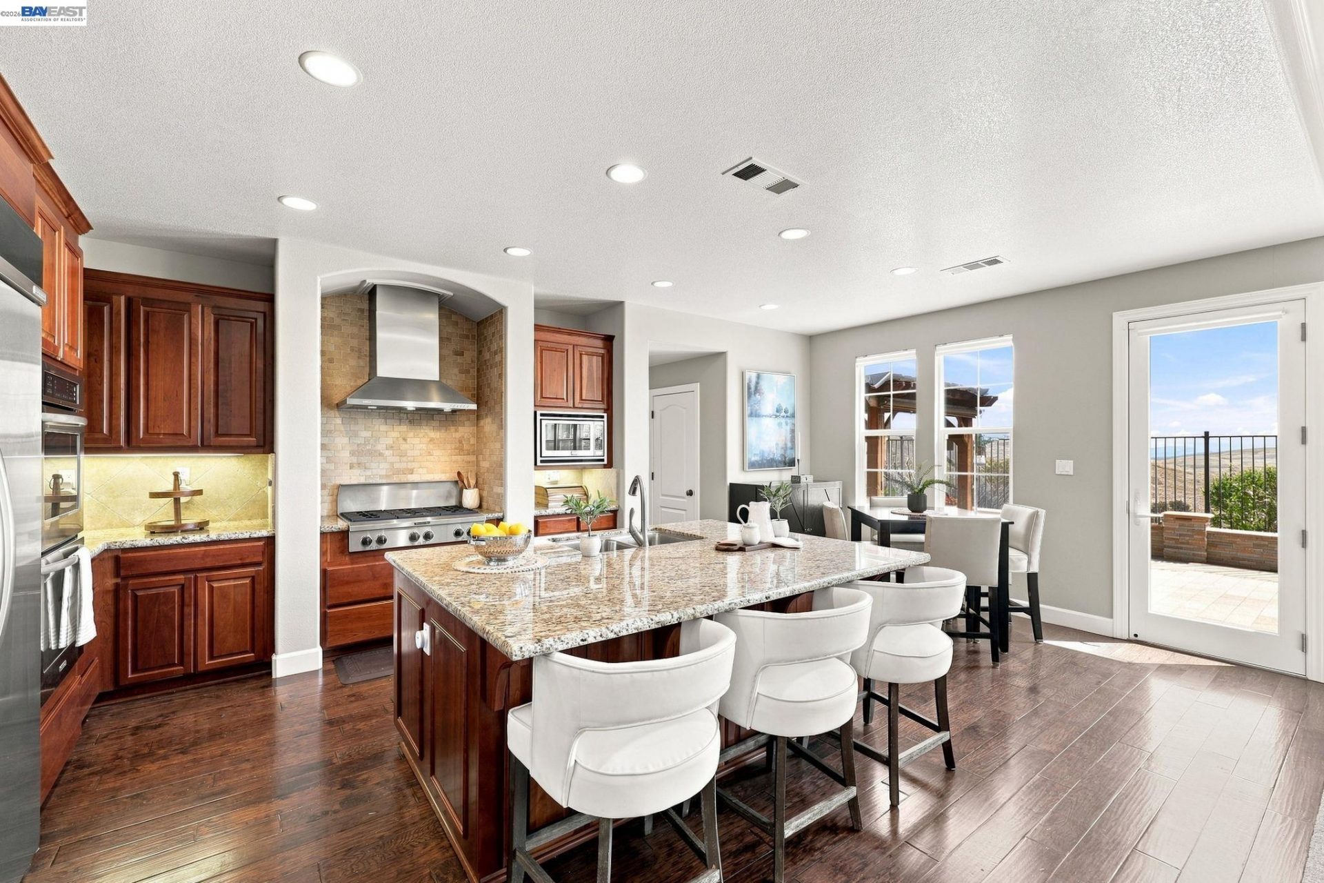 Property photo 35