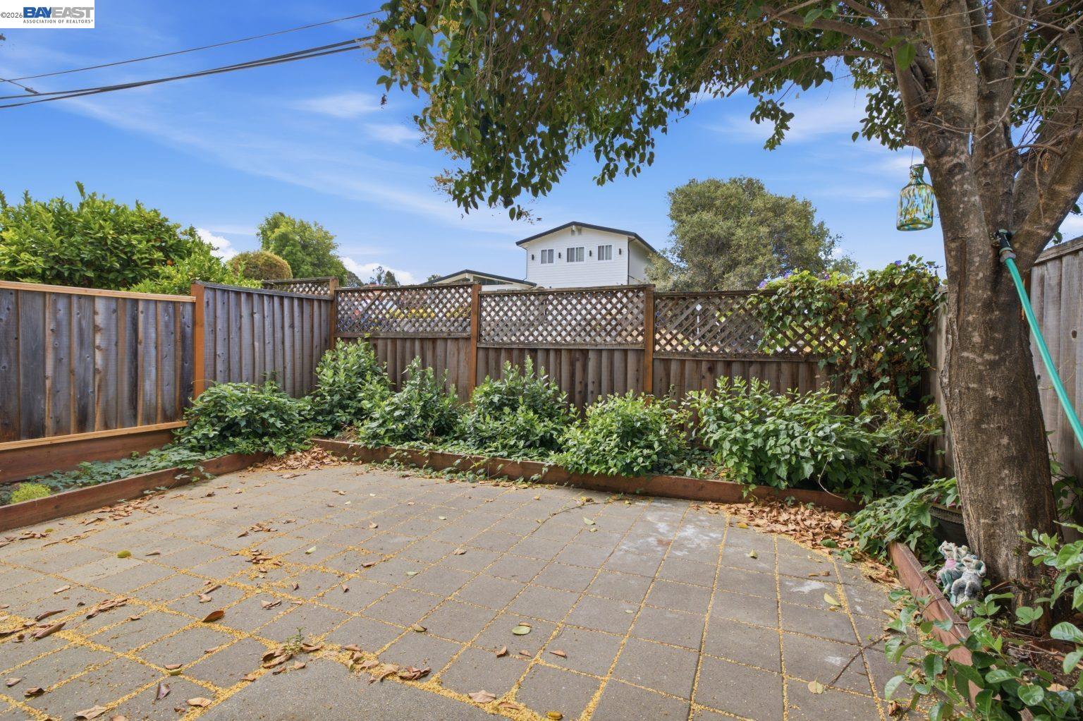 Property photo 38