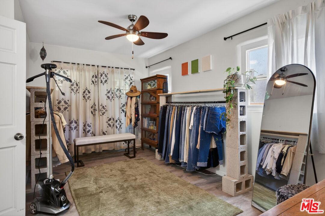 Property photo 35
