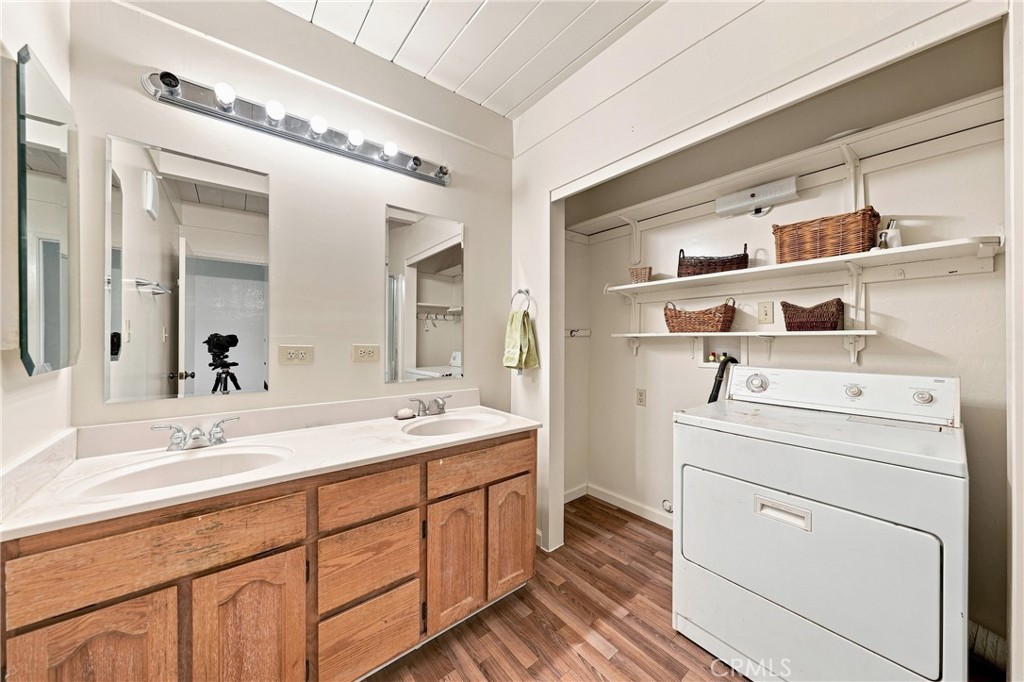 Property photo 31