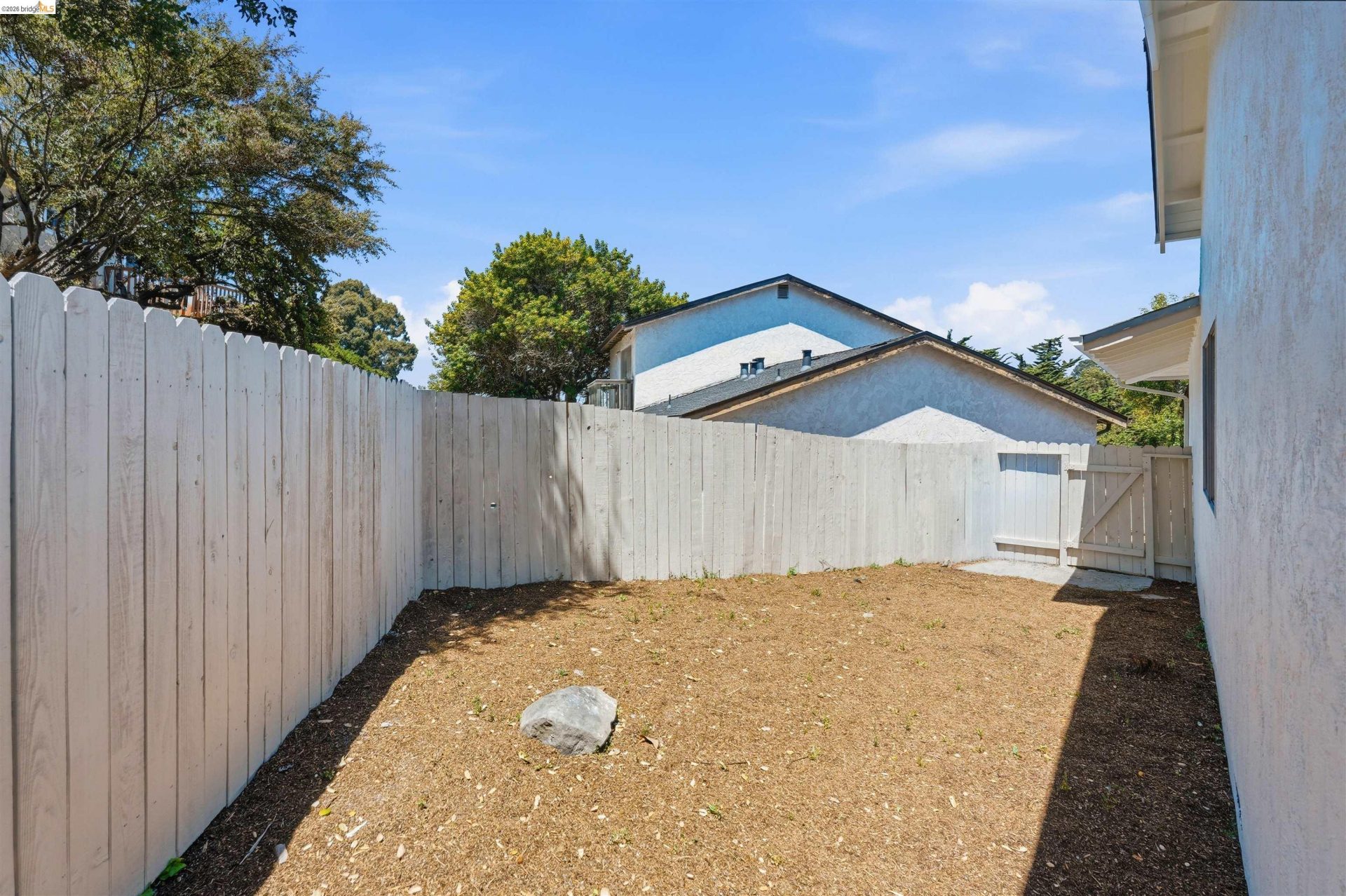 Property photo 33