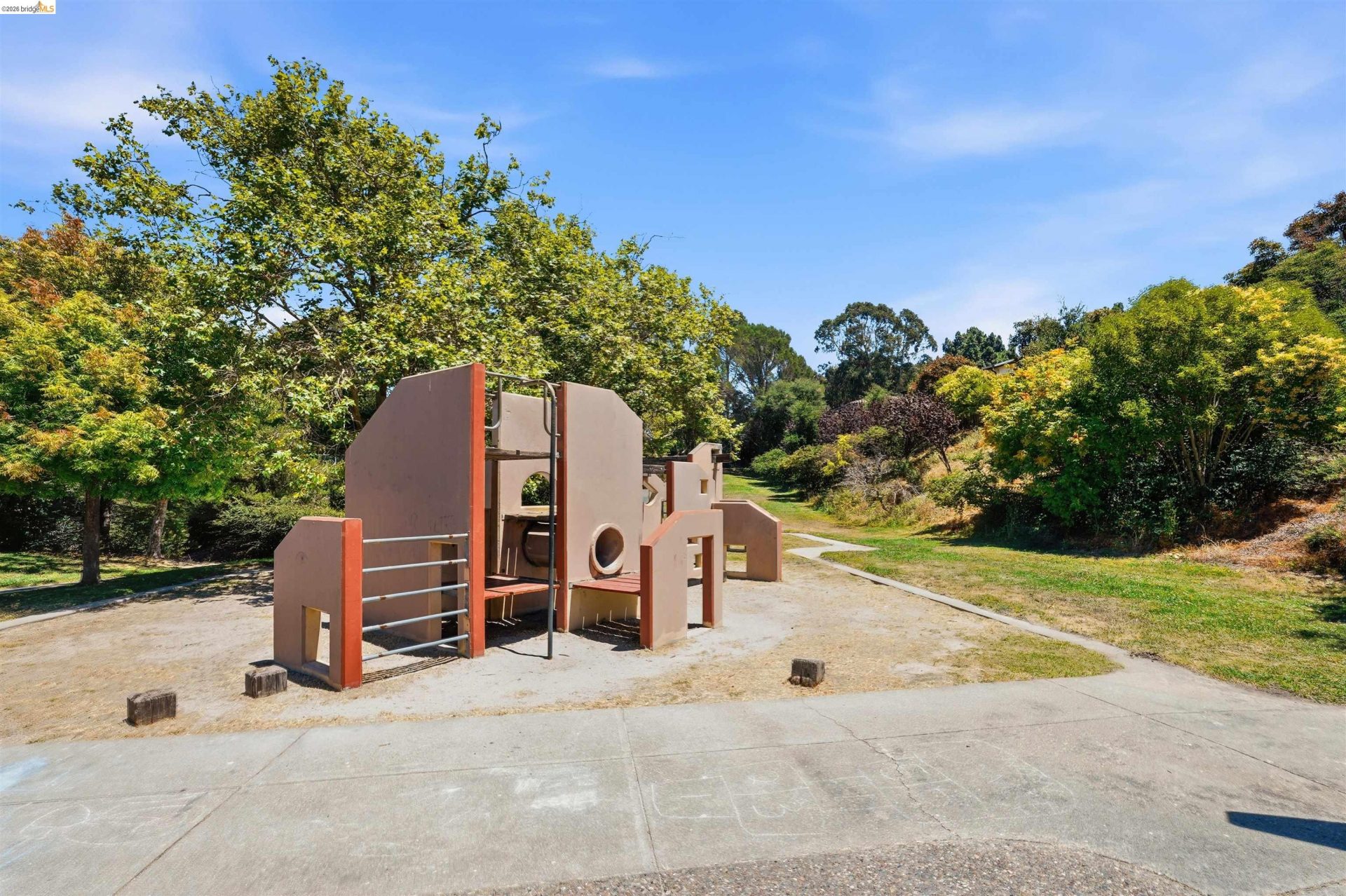 Property photo 35