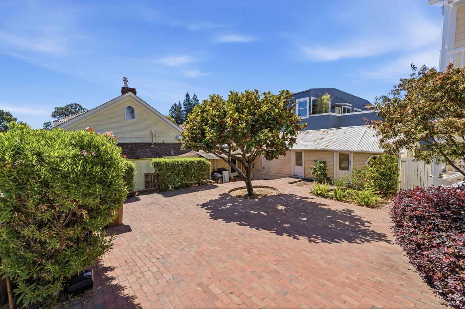 Property photo 28