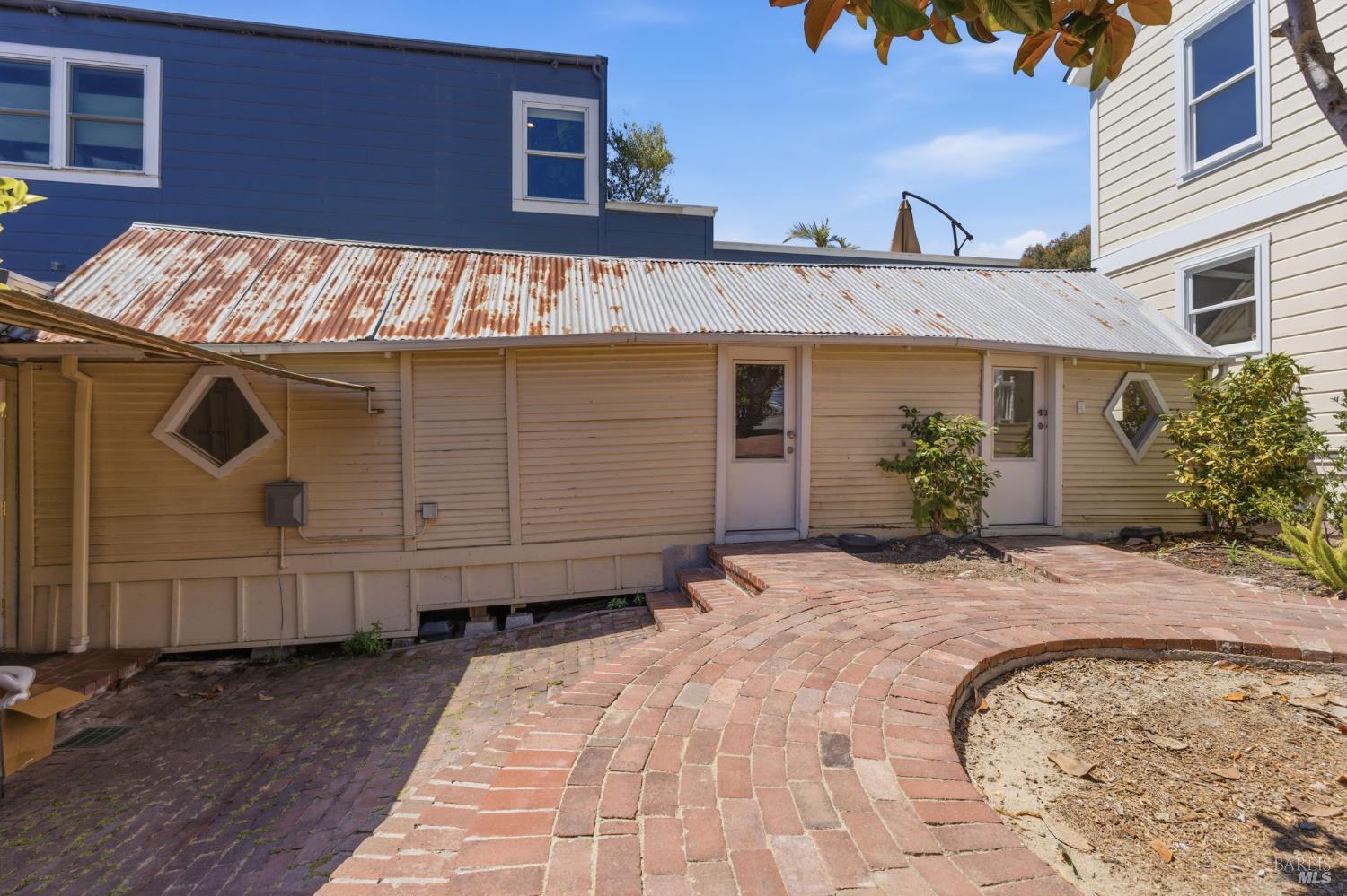 Property photo 30