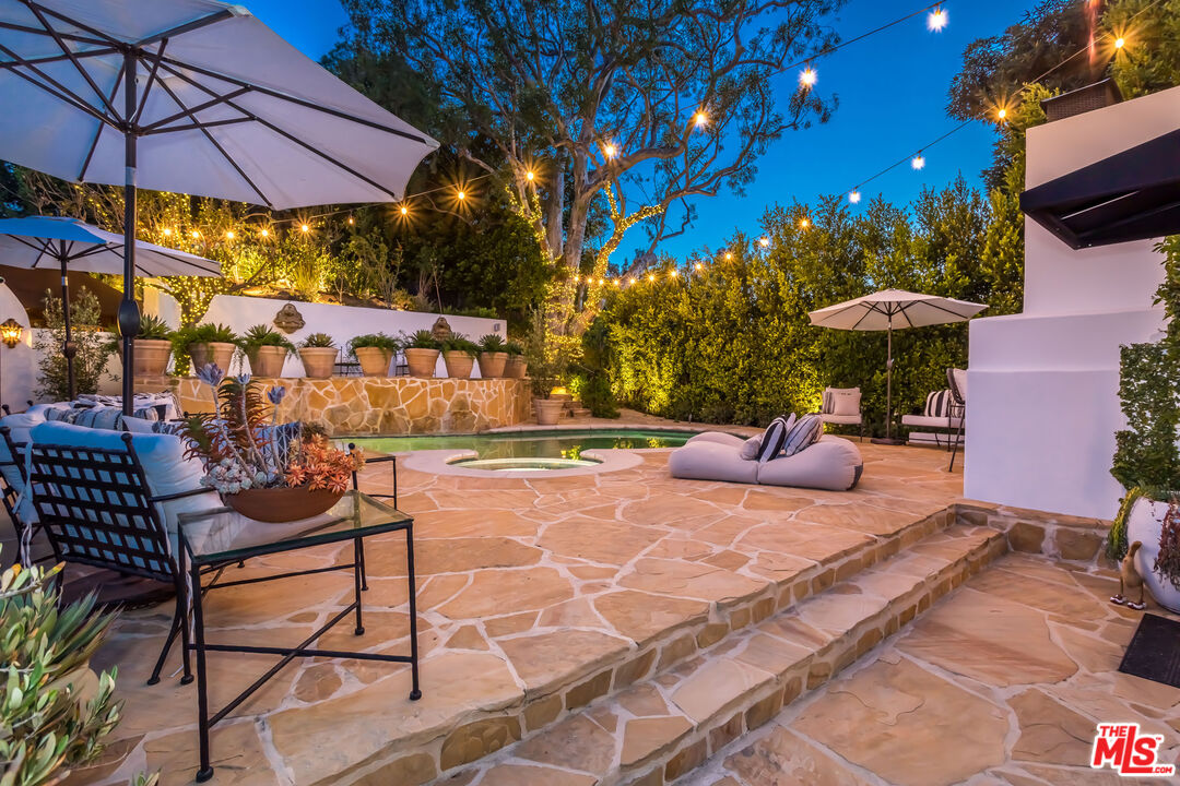 Property photo 28