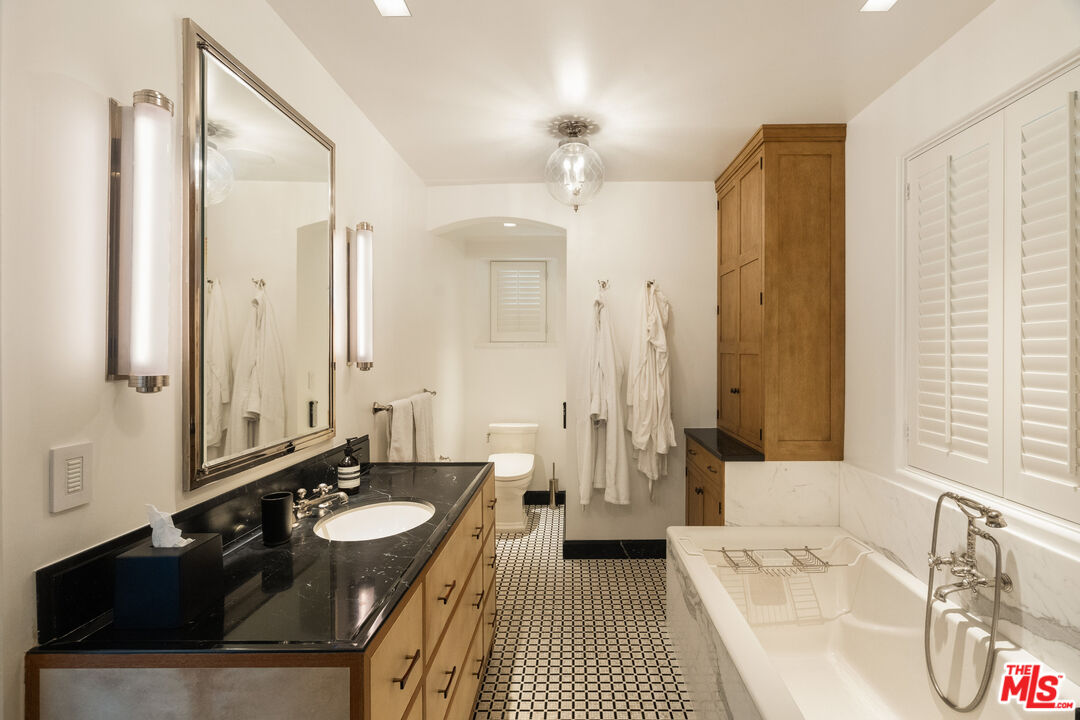 Property photo 31