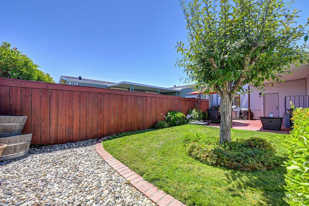 Property photo 44