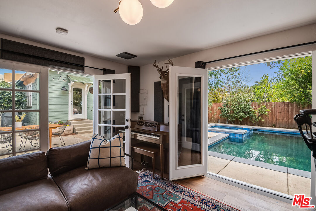 Property photo 32
