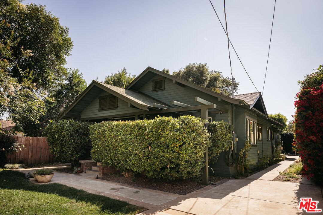 Property photo 33