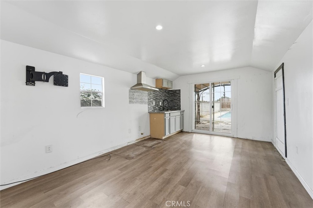 Property photo 46