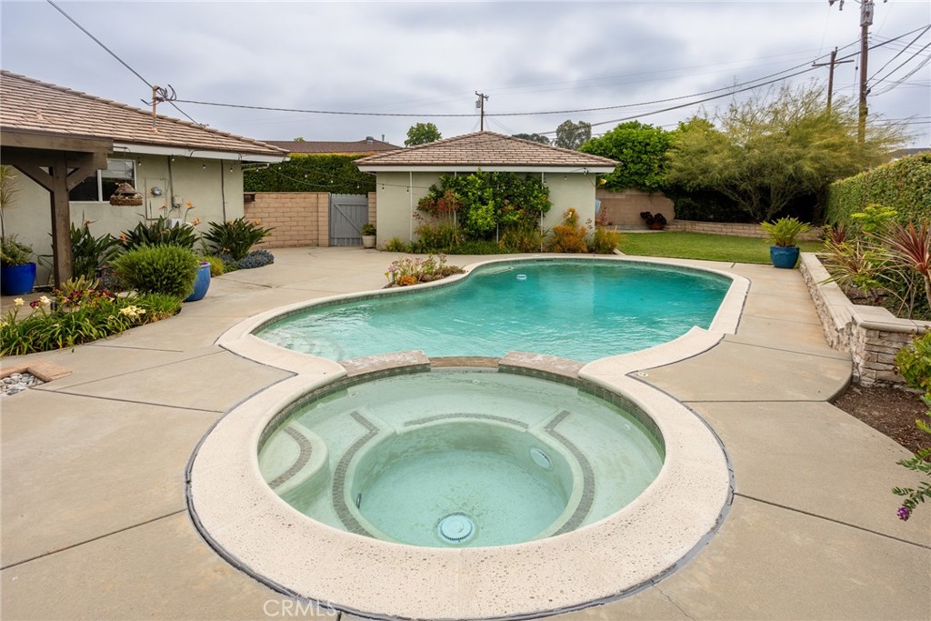 Property photo 35