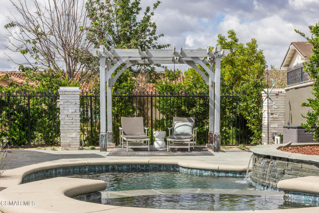 Property photo 42