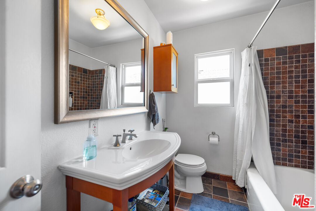 Property photo 24