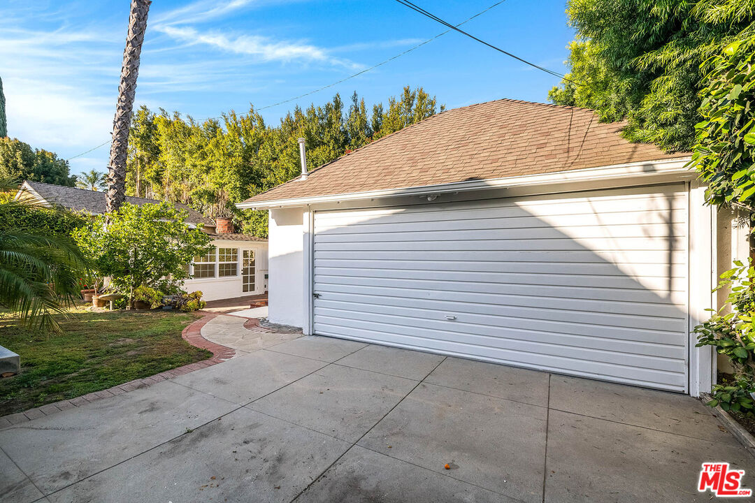 Property photo 31