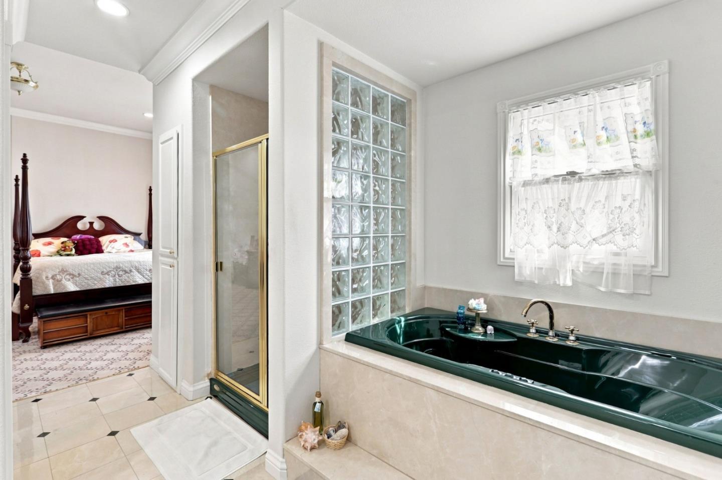 Property photo 38