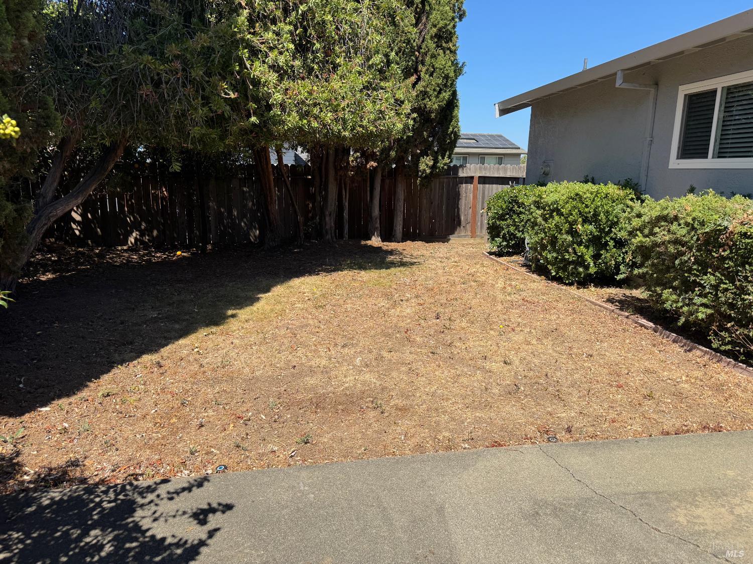 Property photo 33